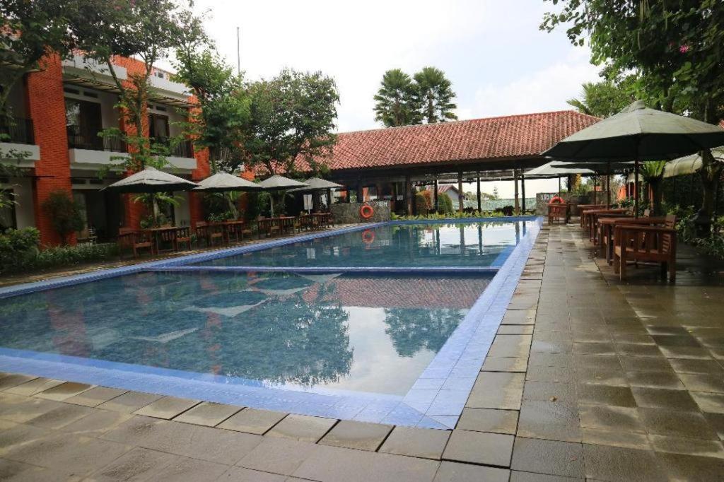 Villa Bukit Pinus Bogor Kültér fotó