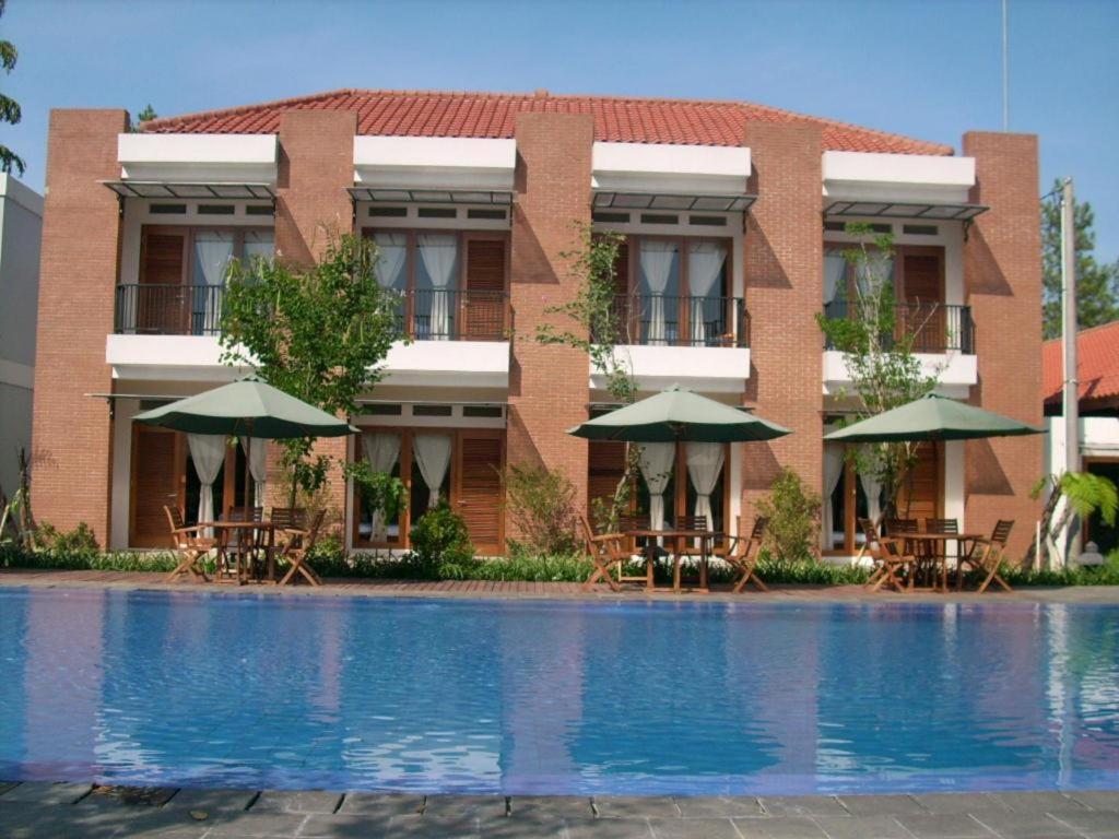 Villa Bukit Pinus Bogor Kültér fotó