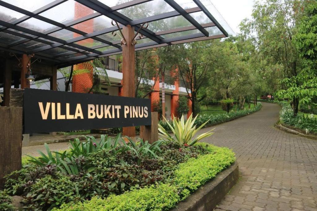 Villa Bukit Pinus Bogor Kültér fotó